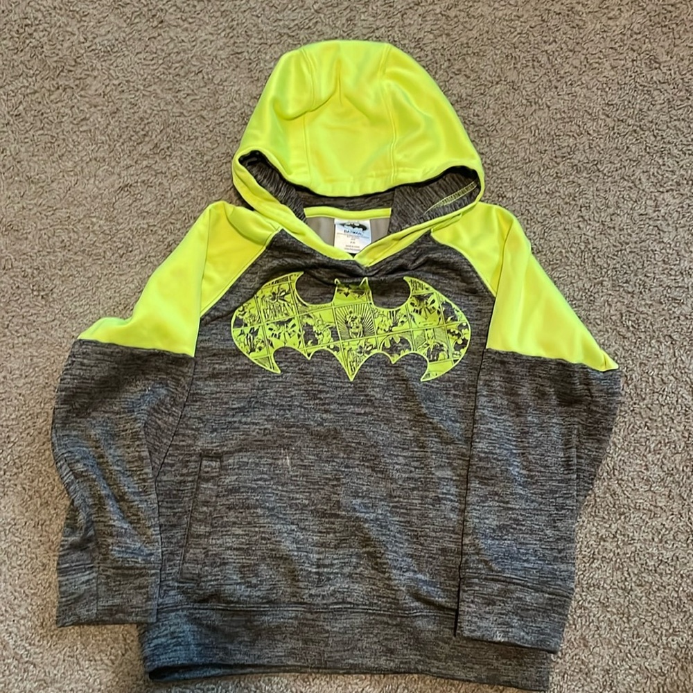 Boys Batman hoodie size 8